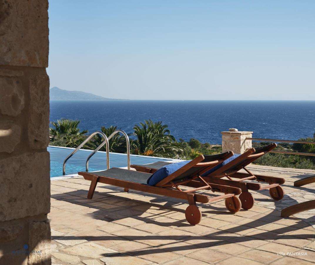 Blue Caves Villas - Exceptional Villas With Private Pools Direct Access To The Sea Korithion Room photo